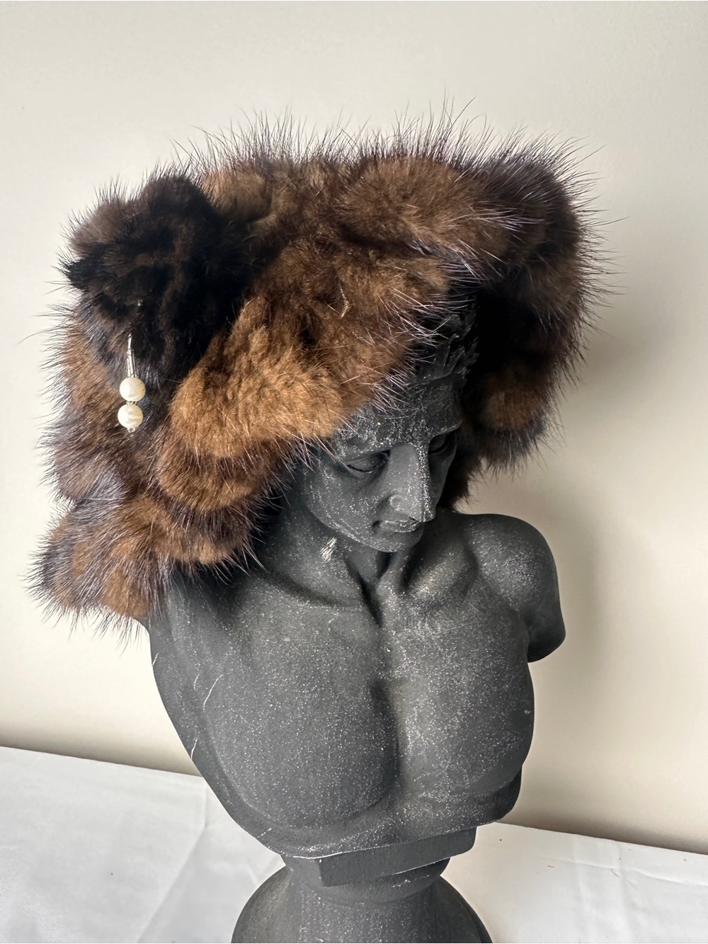 Vintage Hand-Knitted Genuine Mink Fur Hat with Pearl Hat Pin